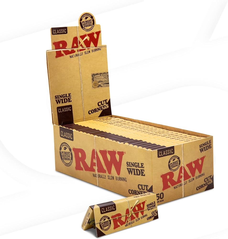 RAW - Classic Papers - Single Wide Cut Corners - 50 Packs x 50 Leaves  